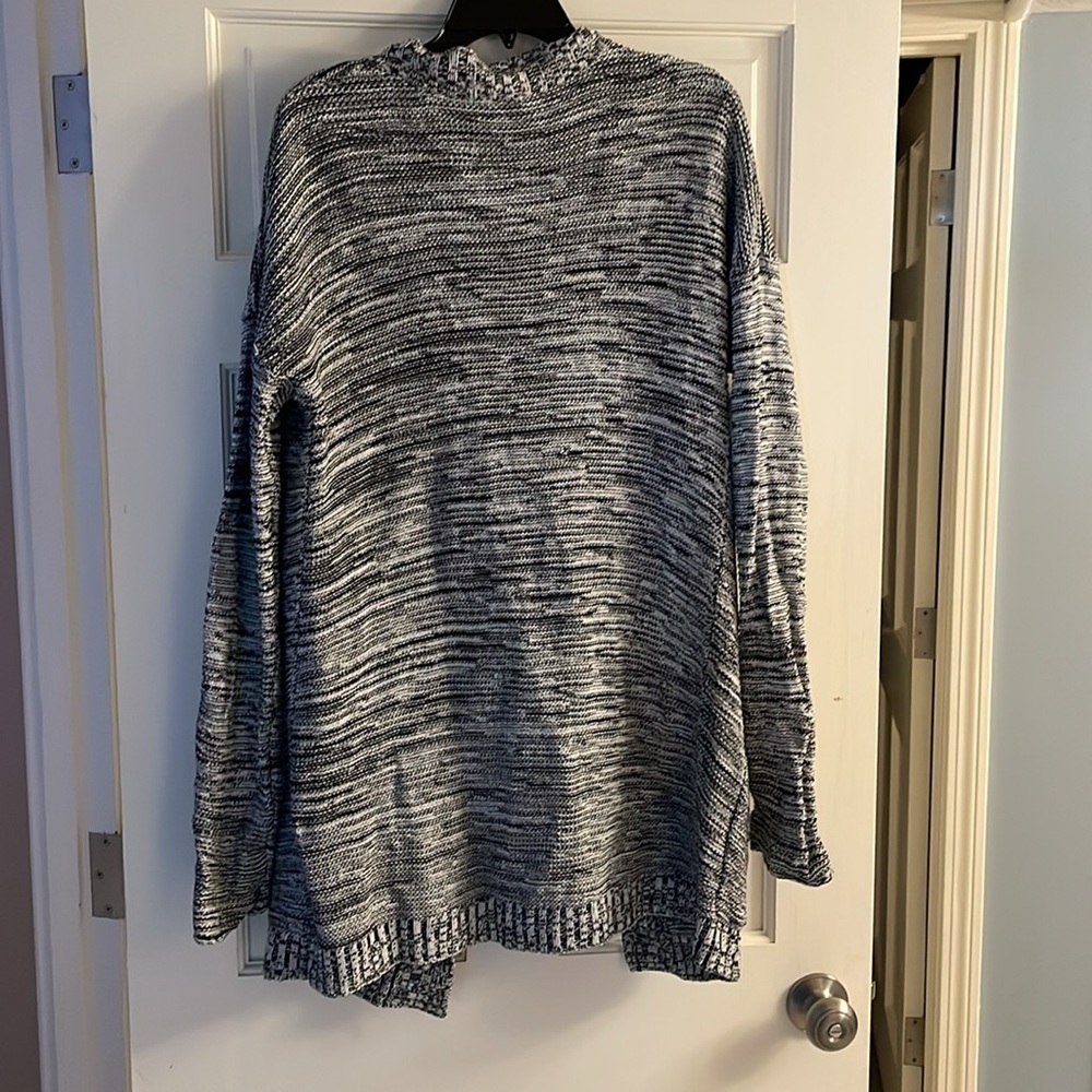 Express long cardigan sweater medium - Picture 2 of 3